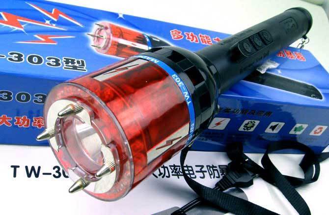 電擊棍的使用及注意事項