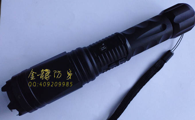 黑鷹X4高壓電棍